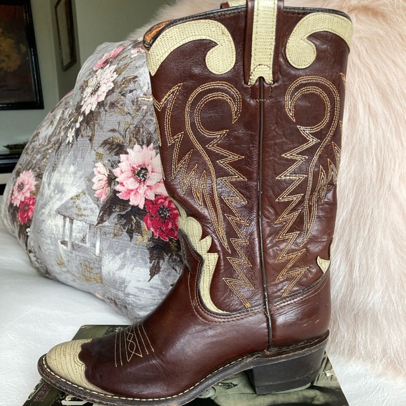 Vintage Texas Brand Unisex Cowboy Boots - Picture 4 of 14